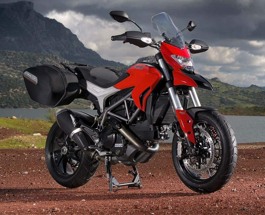 Ducati 2024 hypermotard touring